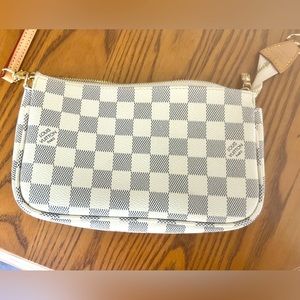 Louis Vuitton mini purse